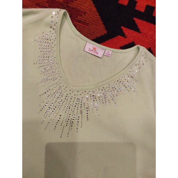 Quacker Factory Women's Plus Size Mint Green Top with Starburst Bling Neck.3X - Picture 3 of 8